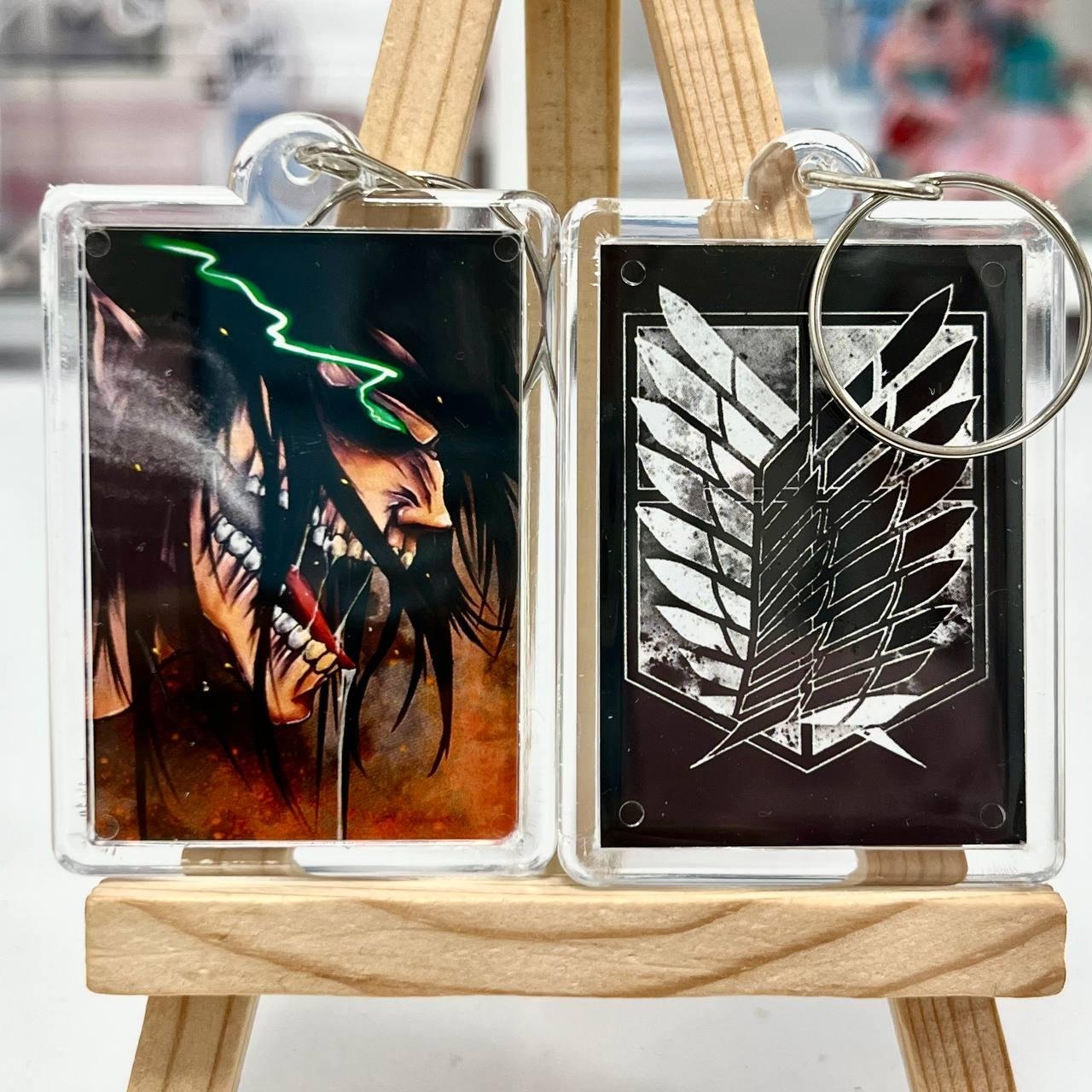 Брелочок "Атака Титанів / Attack on Titan"
