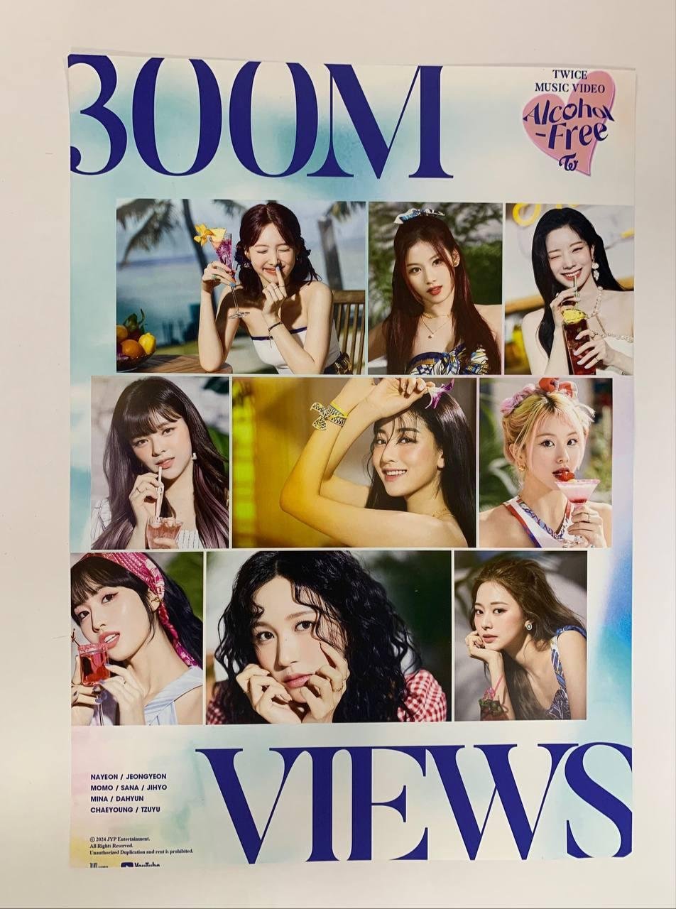 Постер TWICE