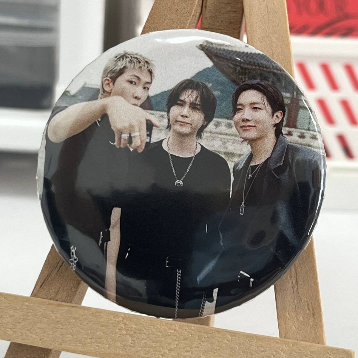 Значок  BTS