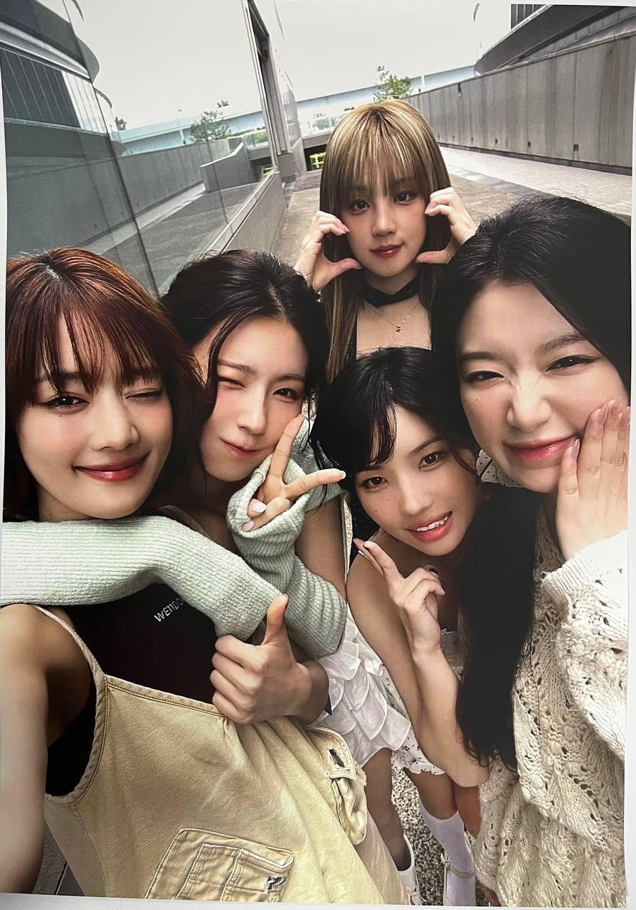 Постер I-dle