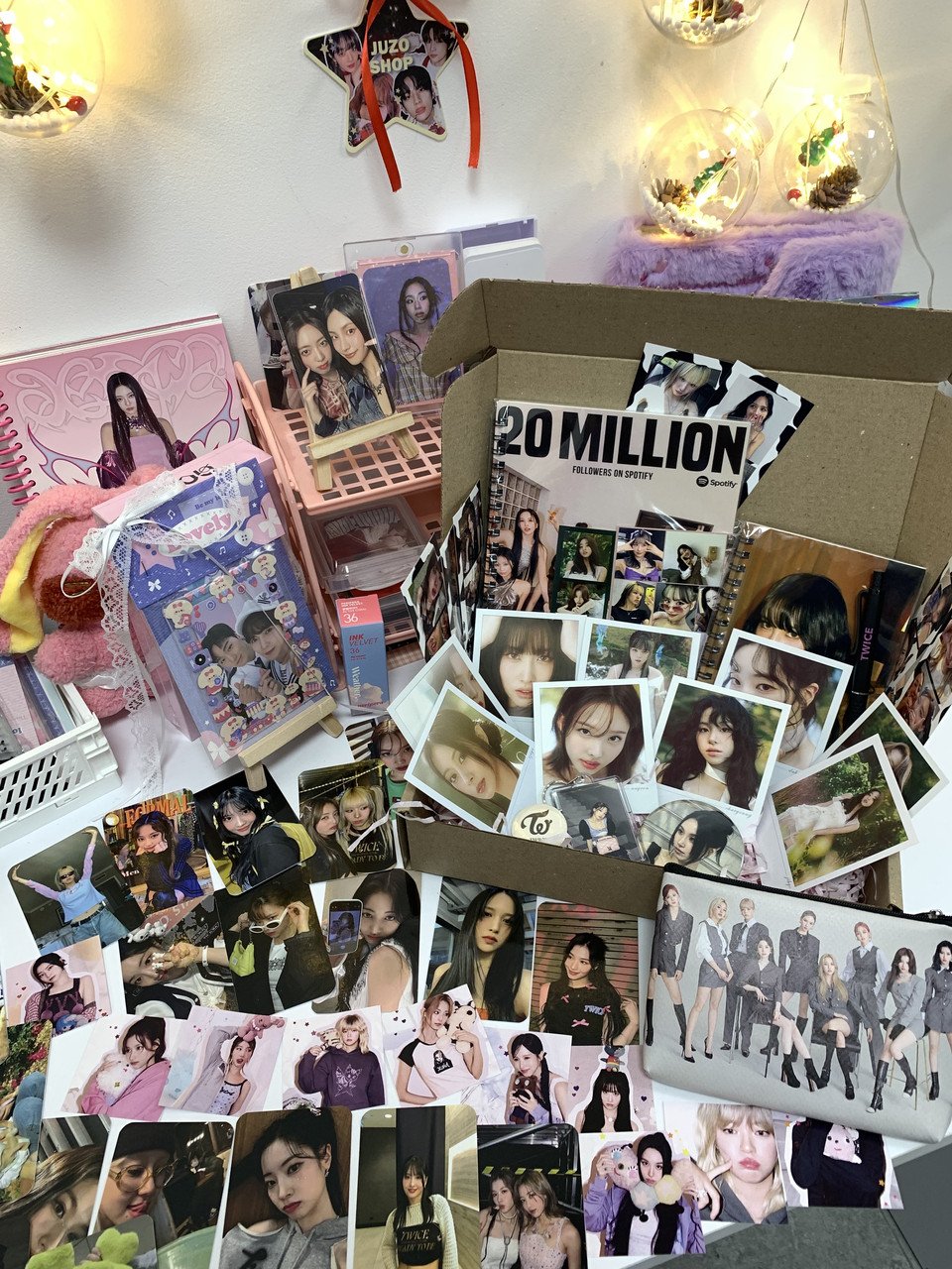 Подарунковий Бокс із TWICE на 550!