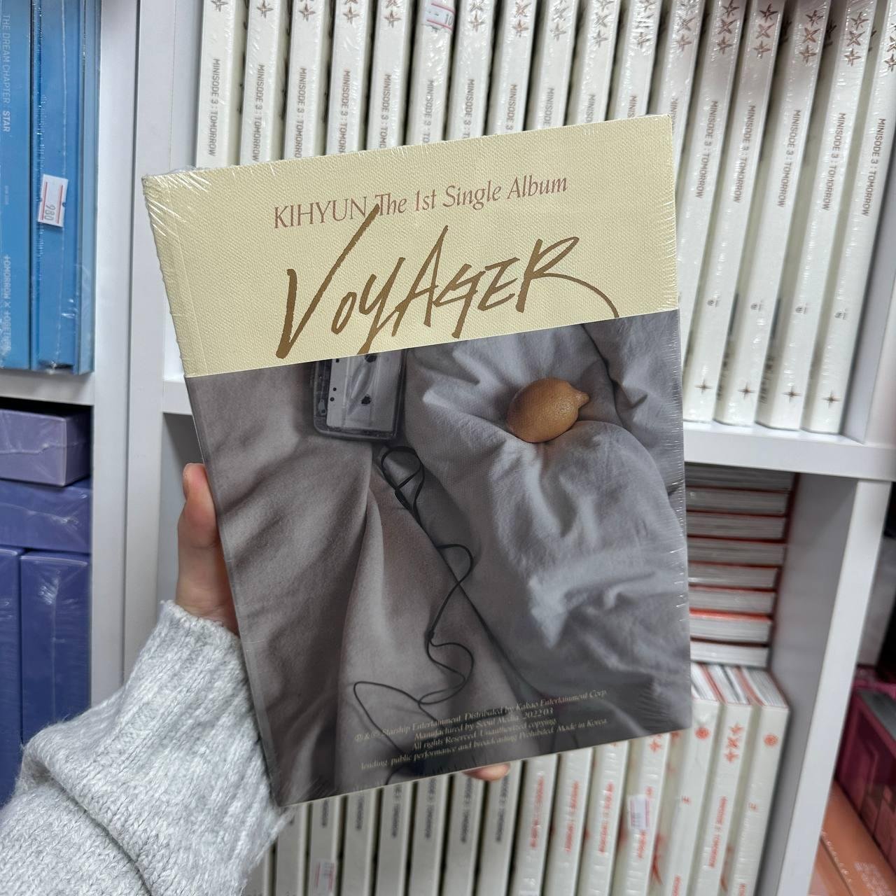 KIHYUN - VOYAGER Ver. The 1st Journey