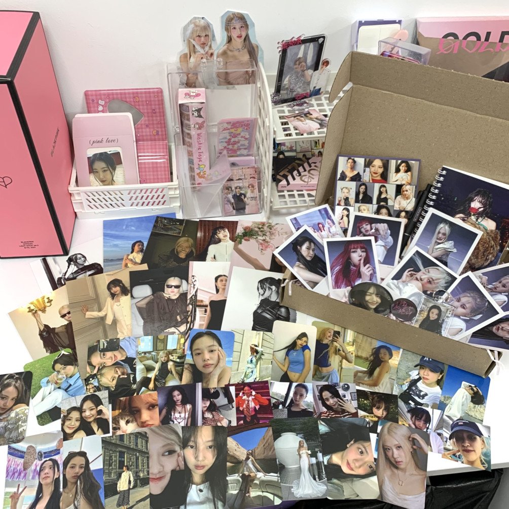 Подарунковий Бокс із BLACKPINK на 350!