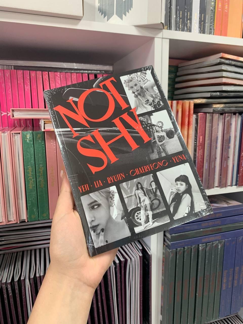 ITZY - Not Shy (C Ver.)