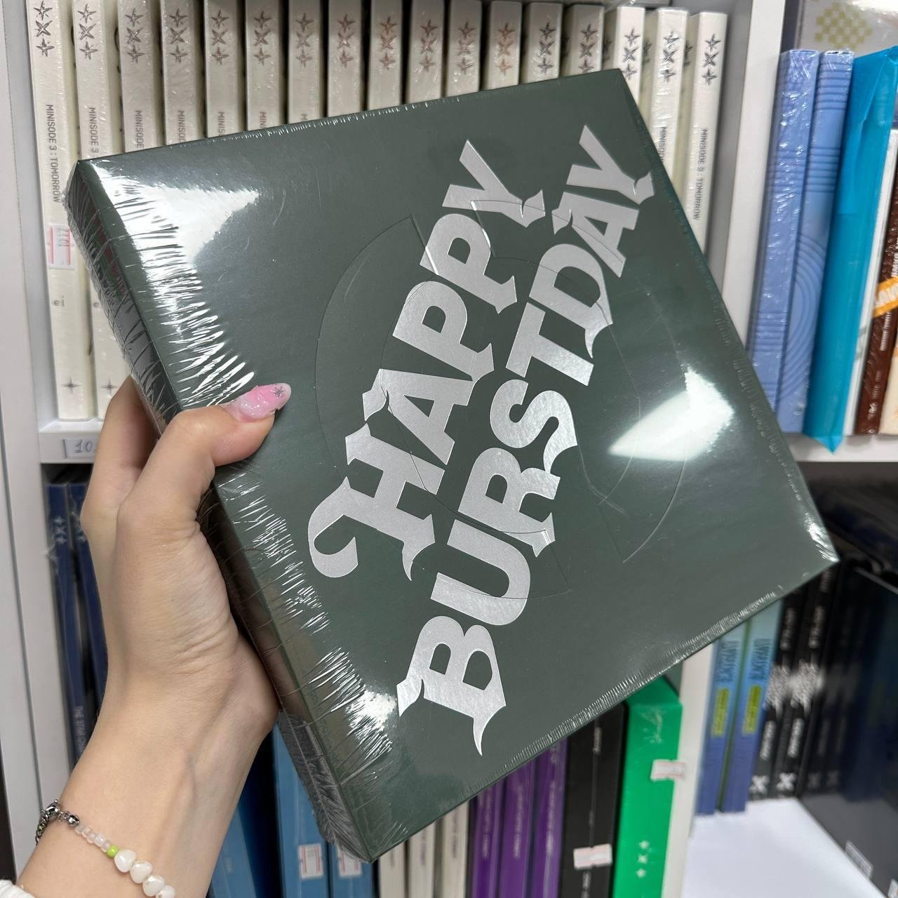 Seventeen - Happy burstday NEW ESCAPE