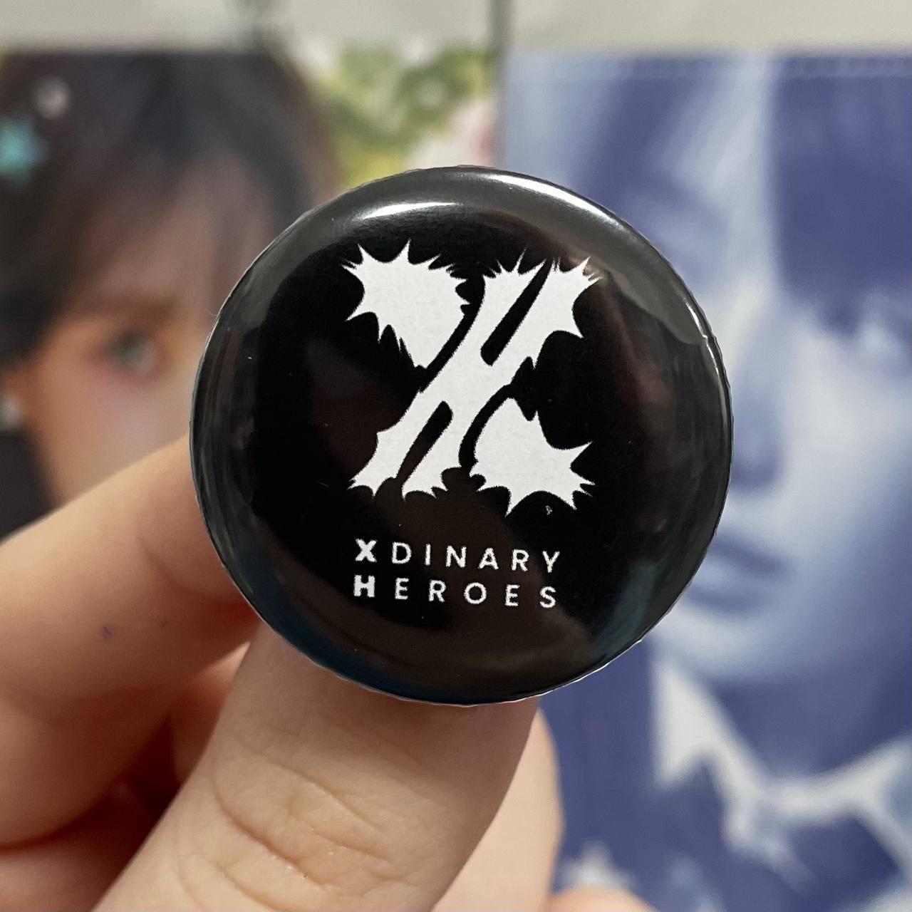 Міні значок Xdinary Heroes