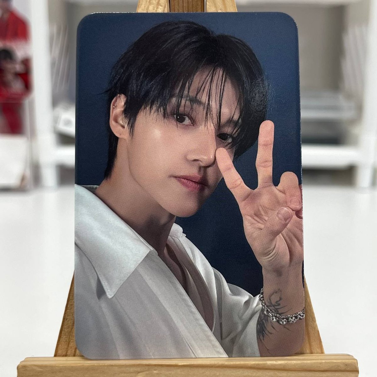 Офіційна картка ATEEZ DMM POB