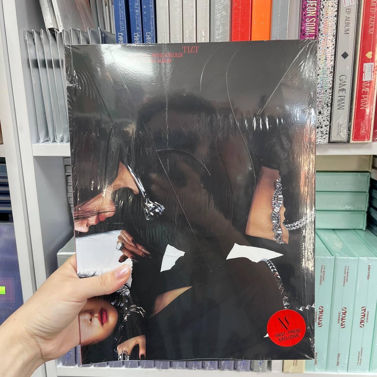 IRENE&SEULGI (Red Velvet) - TILT (Photobook Ver. Group)