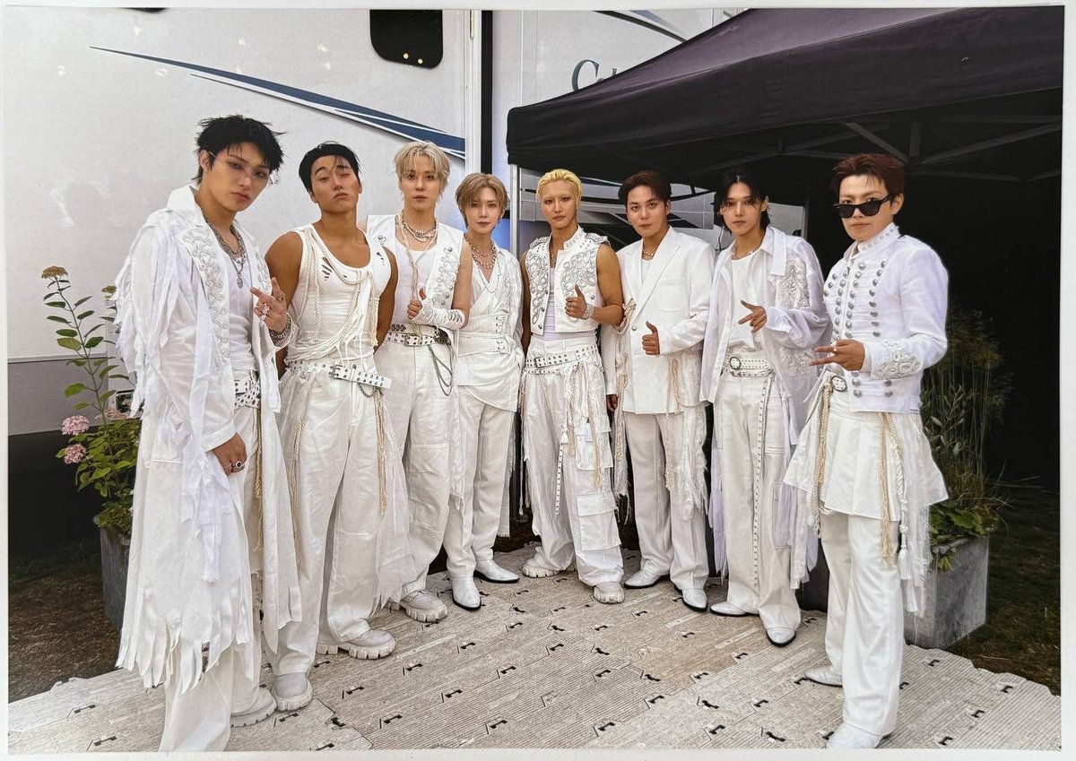 Постер Ateez