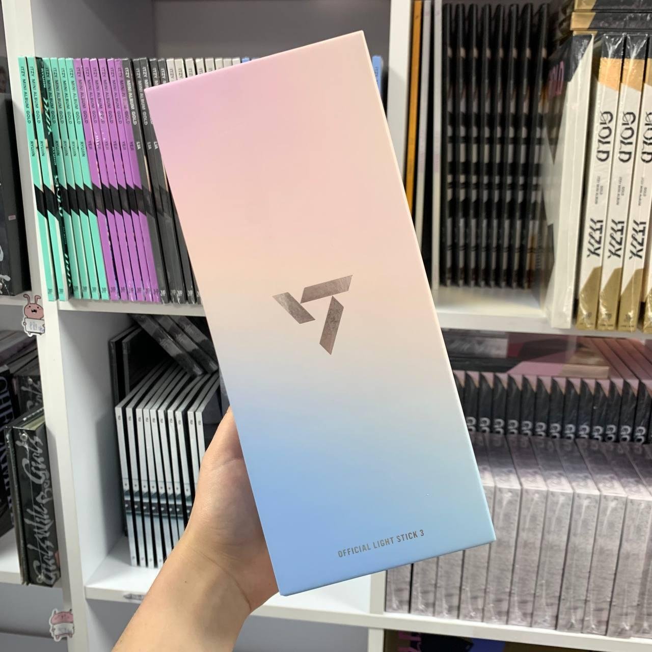 SEVENTEEN - Official Light Stick Ver. 3