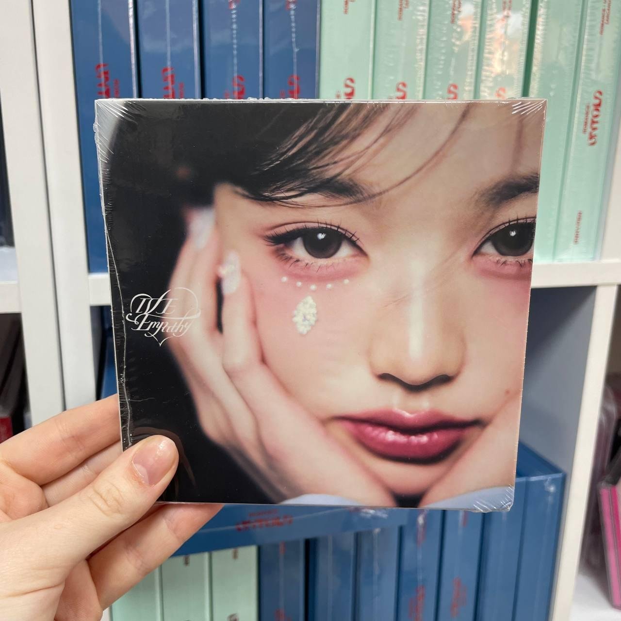 IVE - IVE EMPATHY (DIGIPACK VER.) WONYOUNG
