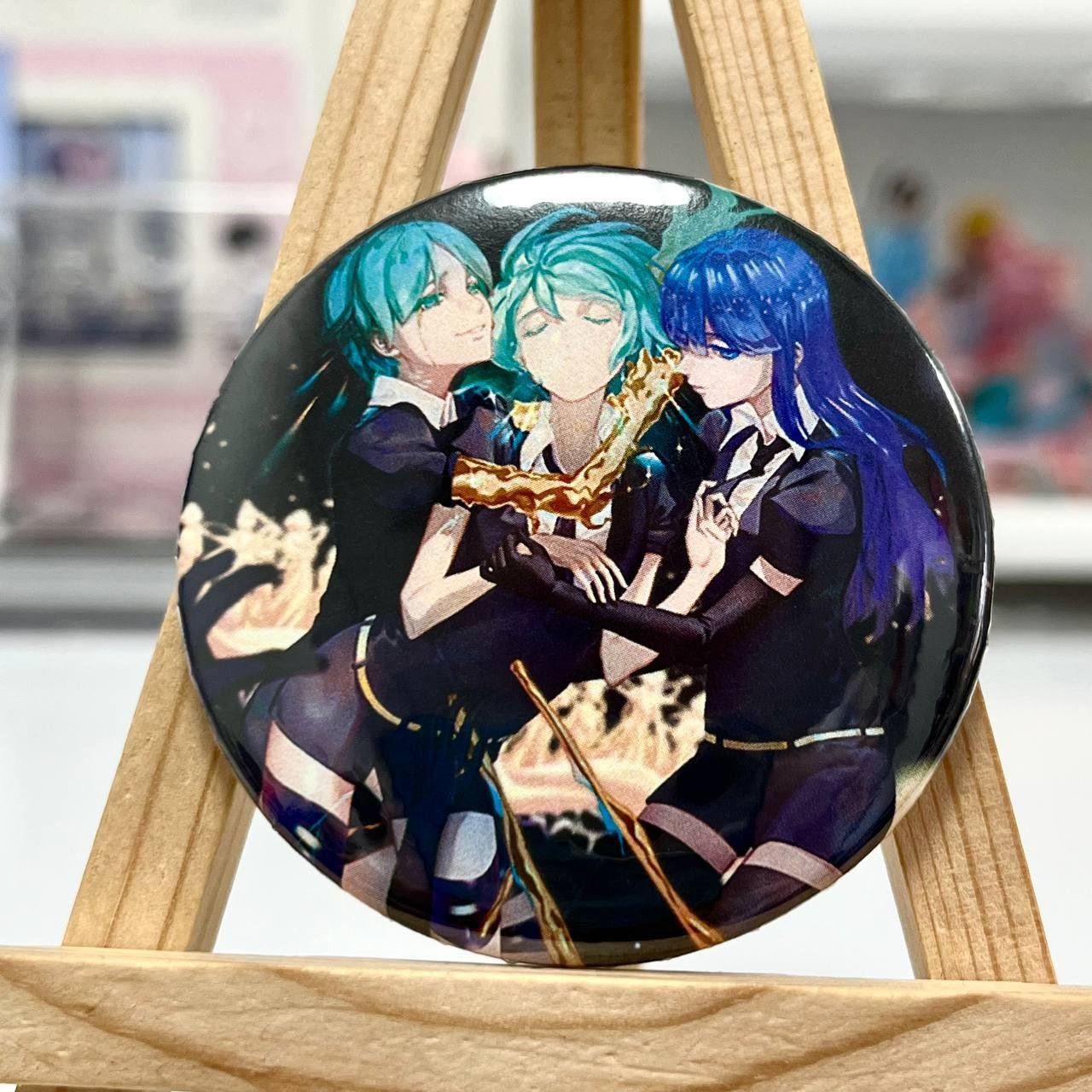 Значок "Край самоцвітів / Land of the Lustrous"