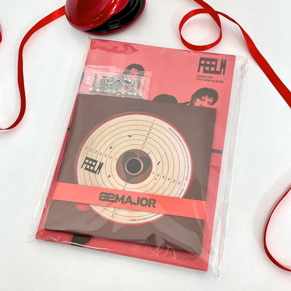 82MAJOR - FEELM ( Photobook ver.)