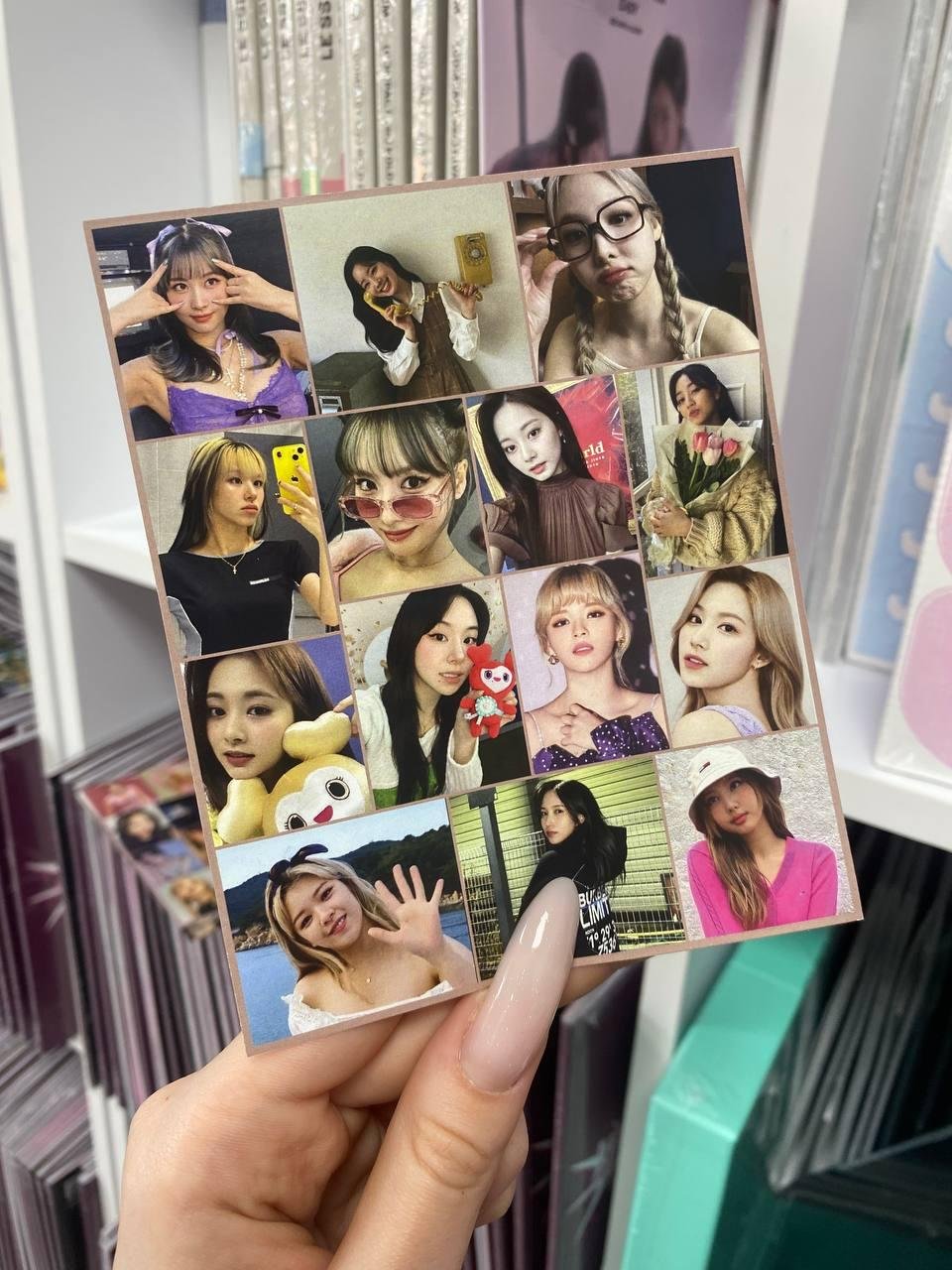 Наліпки TWICE на аркуші А6 (для самовирізання)