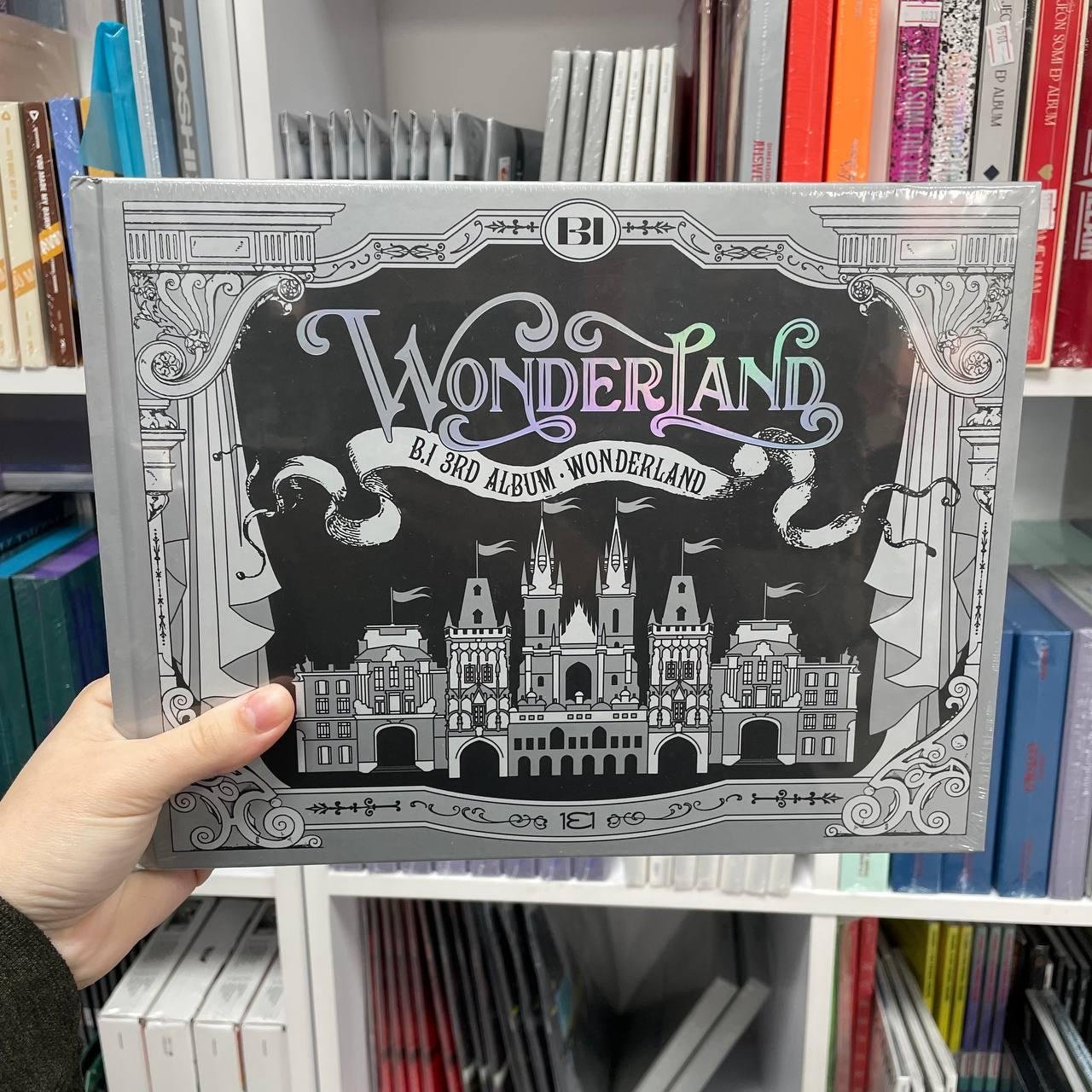 B.I - WONDERLAND (Grown-up Ver.)