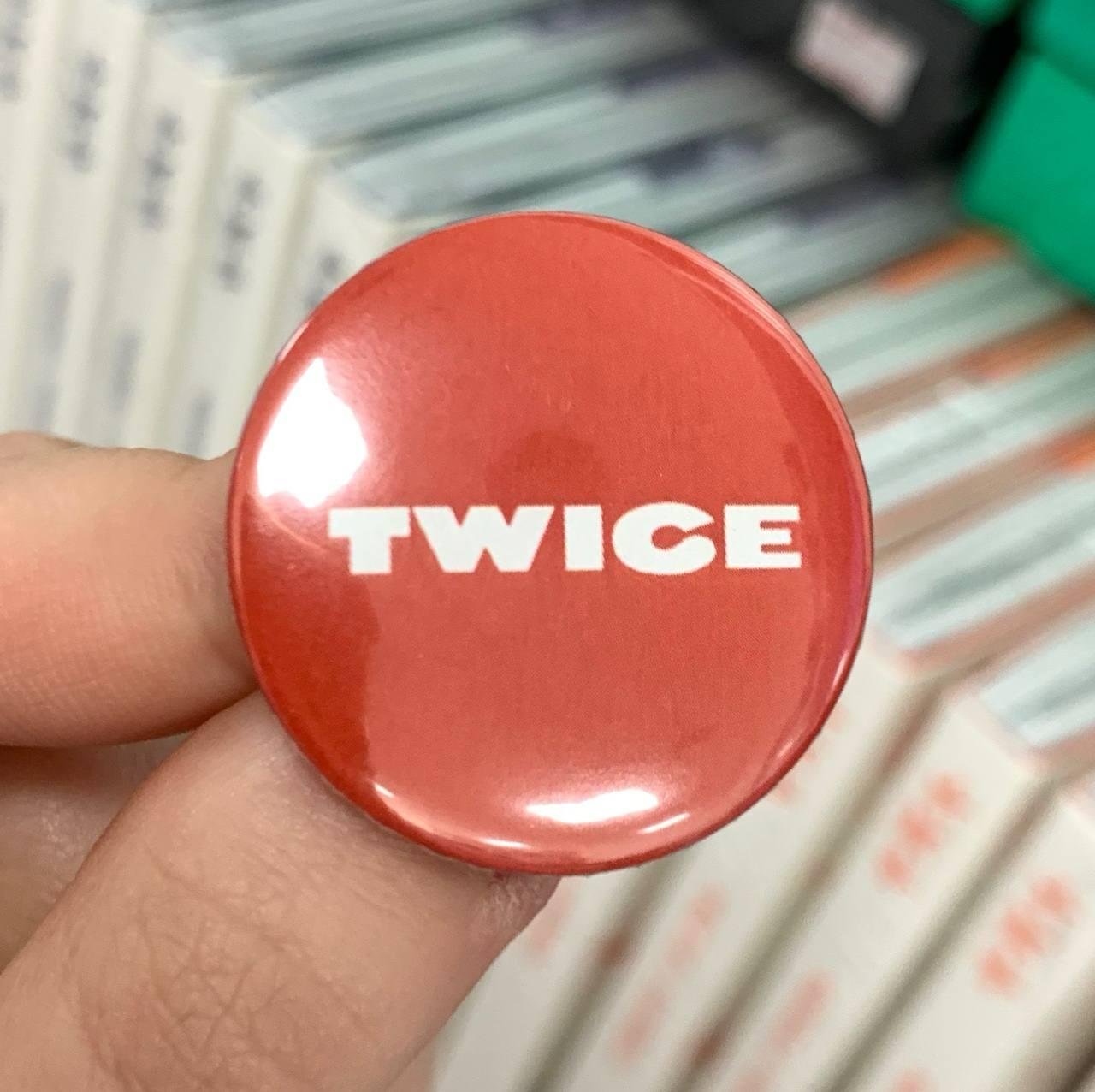 Міні значок Twice