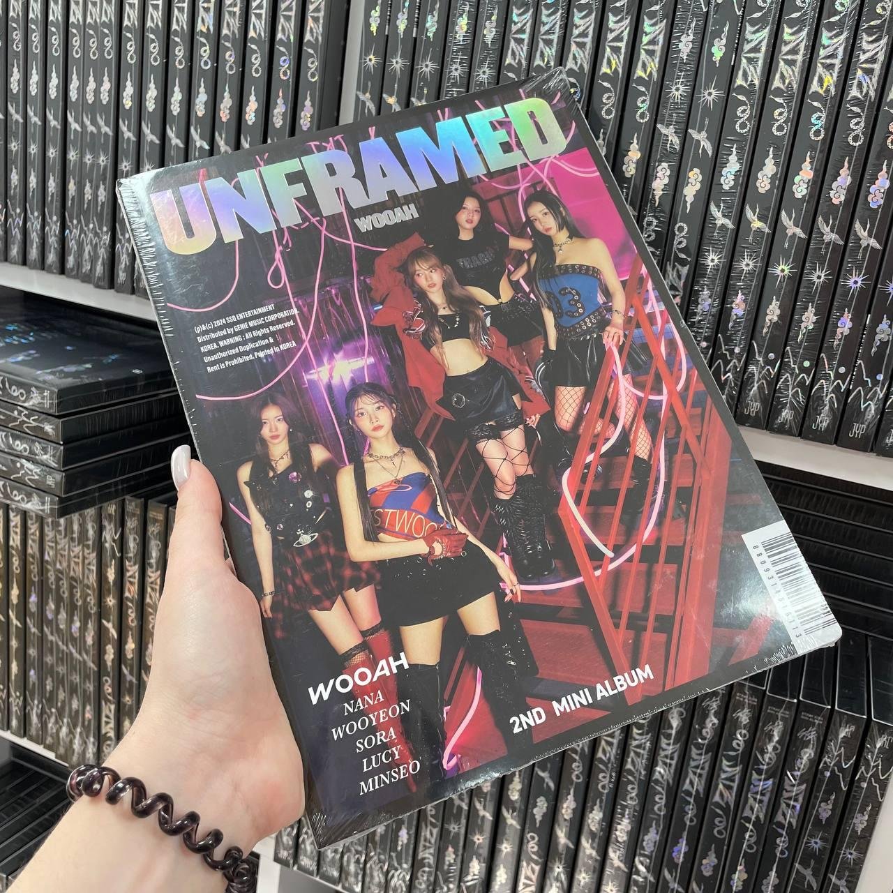 WOO!AH! - UNFRAMED ver. BREAK