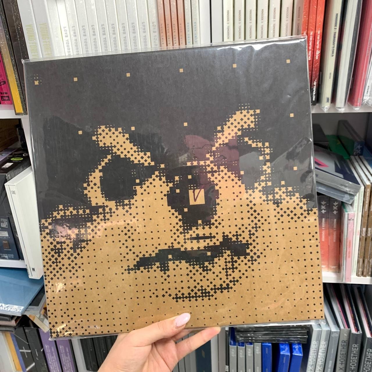 V (BTS) - Layover (LP/Vinyl Ver.)