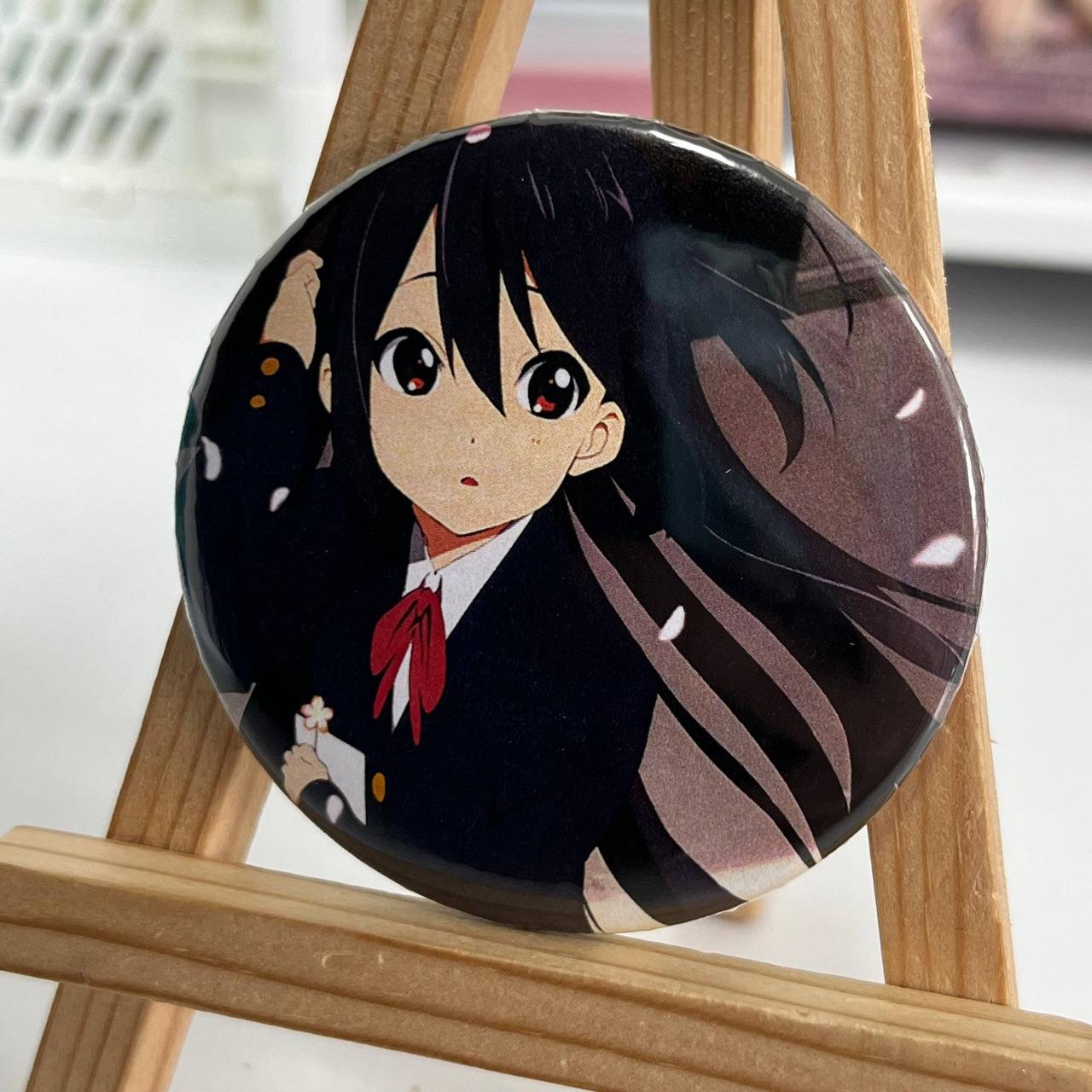 Значок “К-Он! / K-On!”
