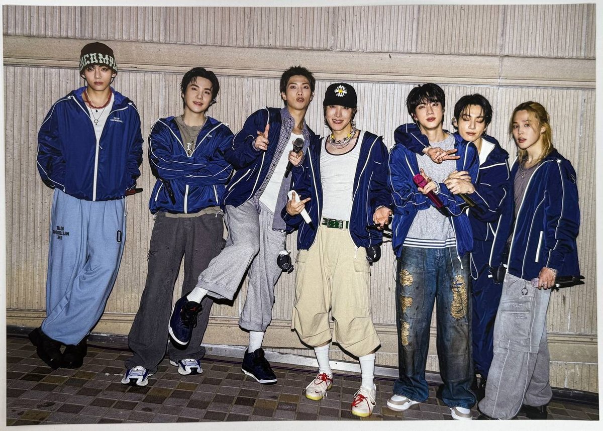 Постер BTS