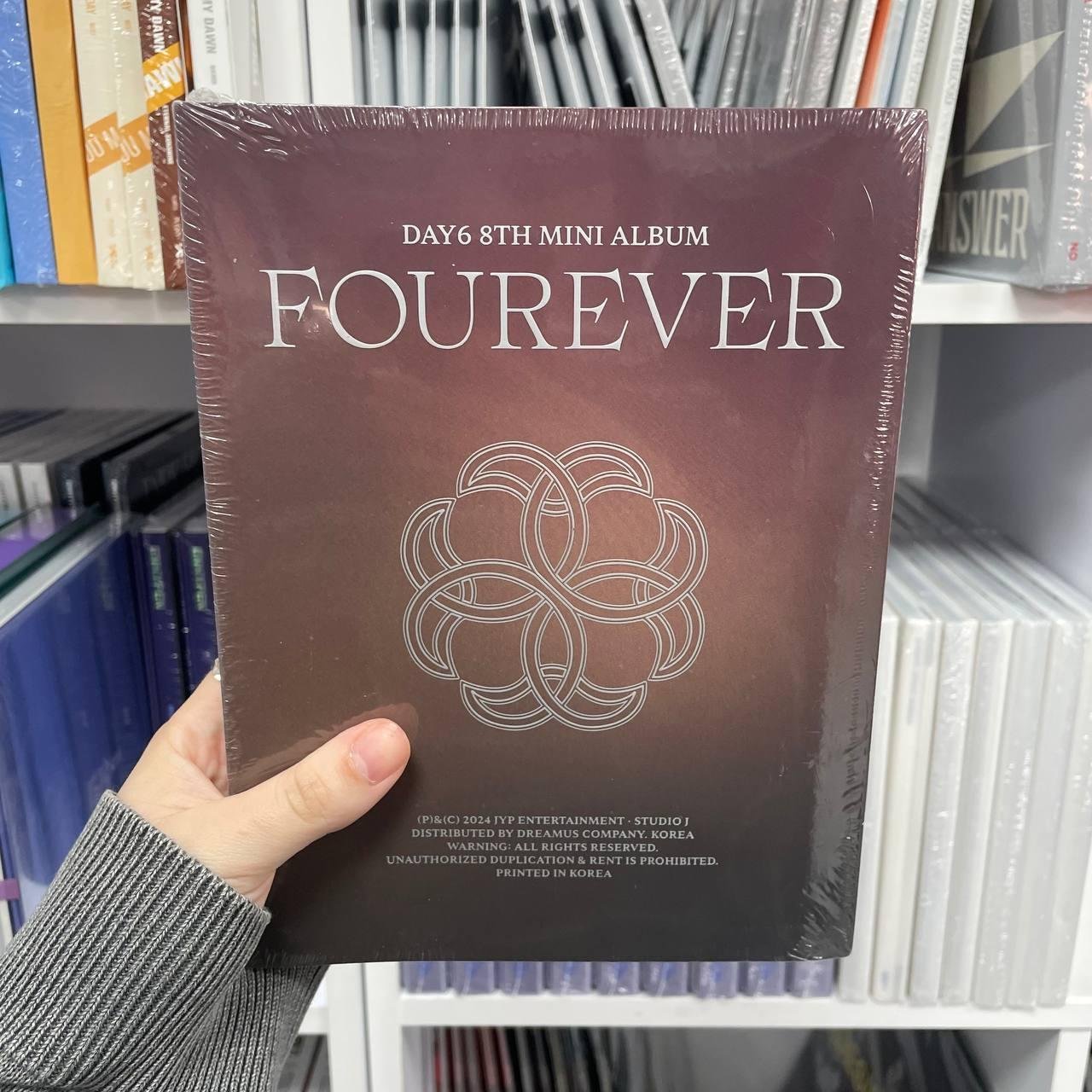 DAY6 - FOUREVER ver. Brown