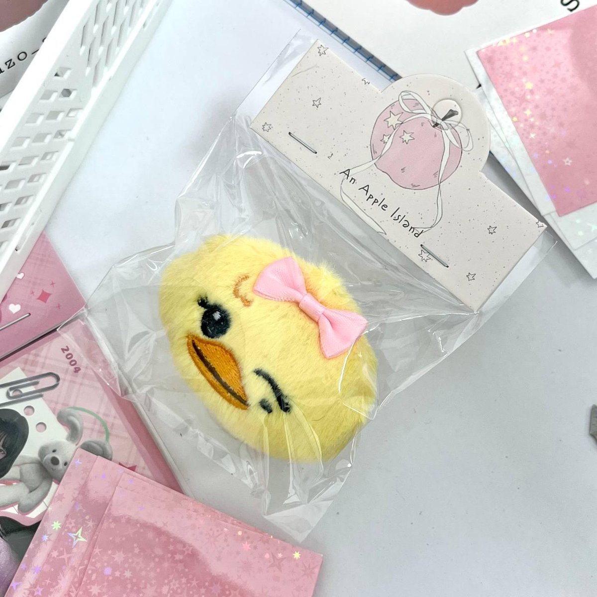 Пухнастий значок BLACKPINK