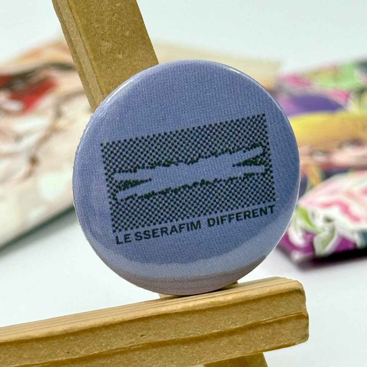Міні значок Le Sserafim