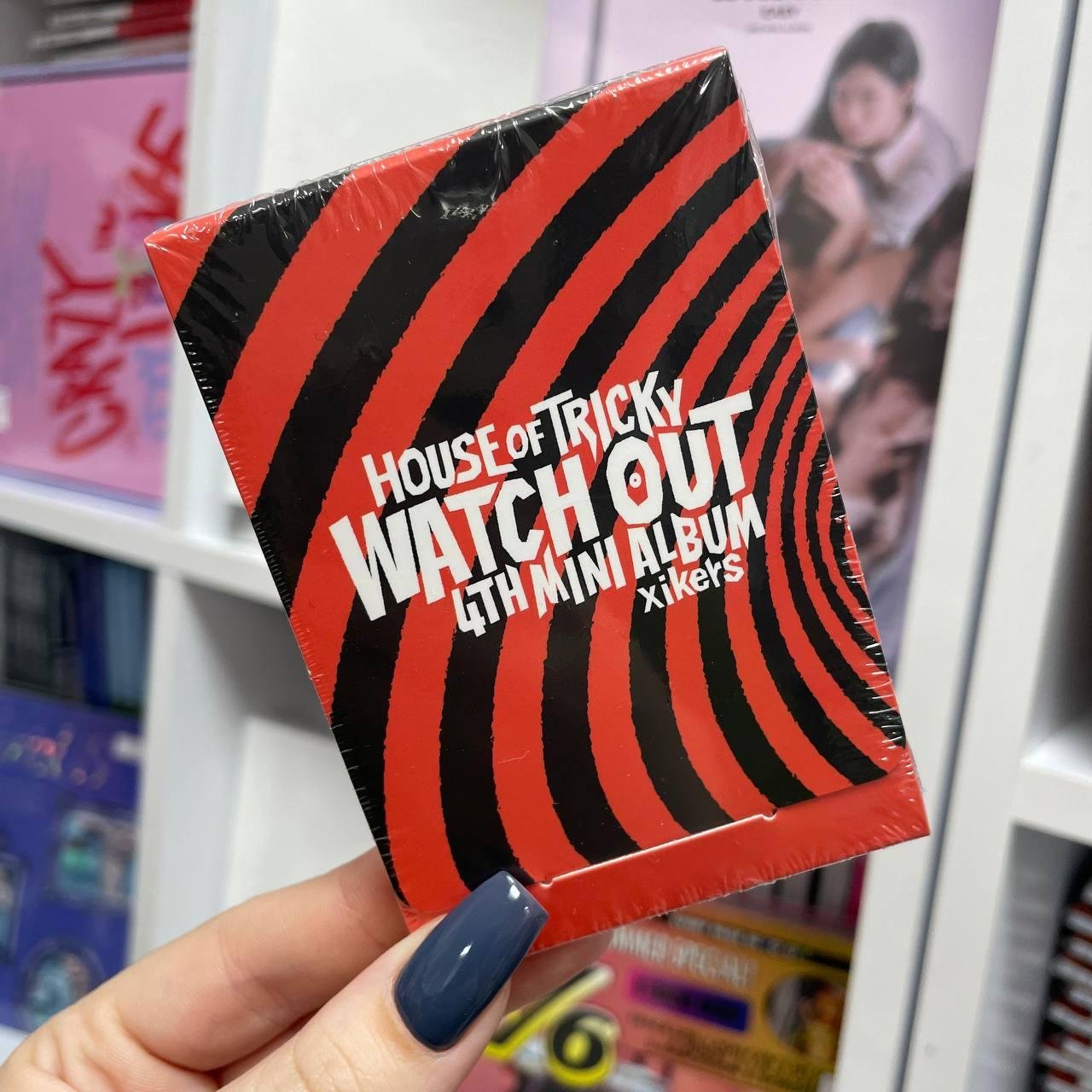 Xikers - House Of Tricky: Watch Out ver. Watch Out PLVE ver. Out
