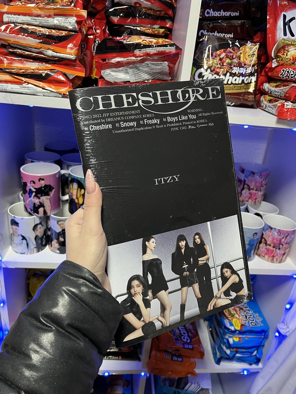 ITZY - CHESHIRE (A Ver.)