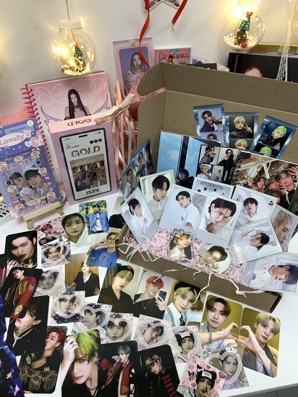 Подарунковий Бокс з Ateez на 350!