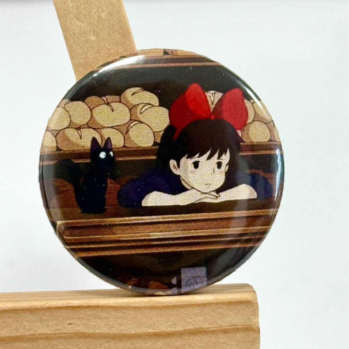 Міні значок "Відьмацька служба доставки / Kiki's Delivery Service"