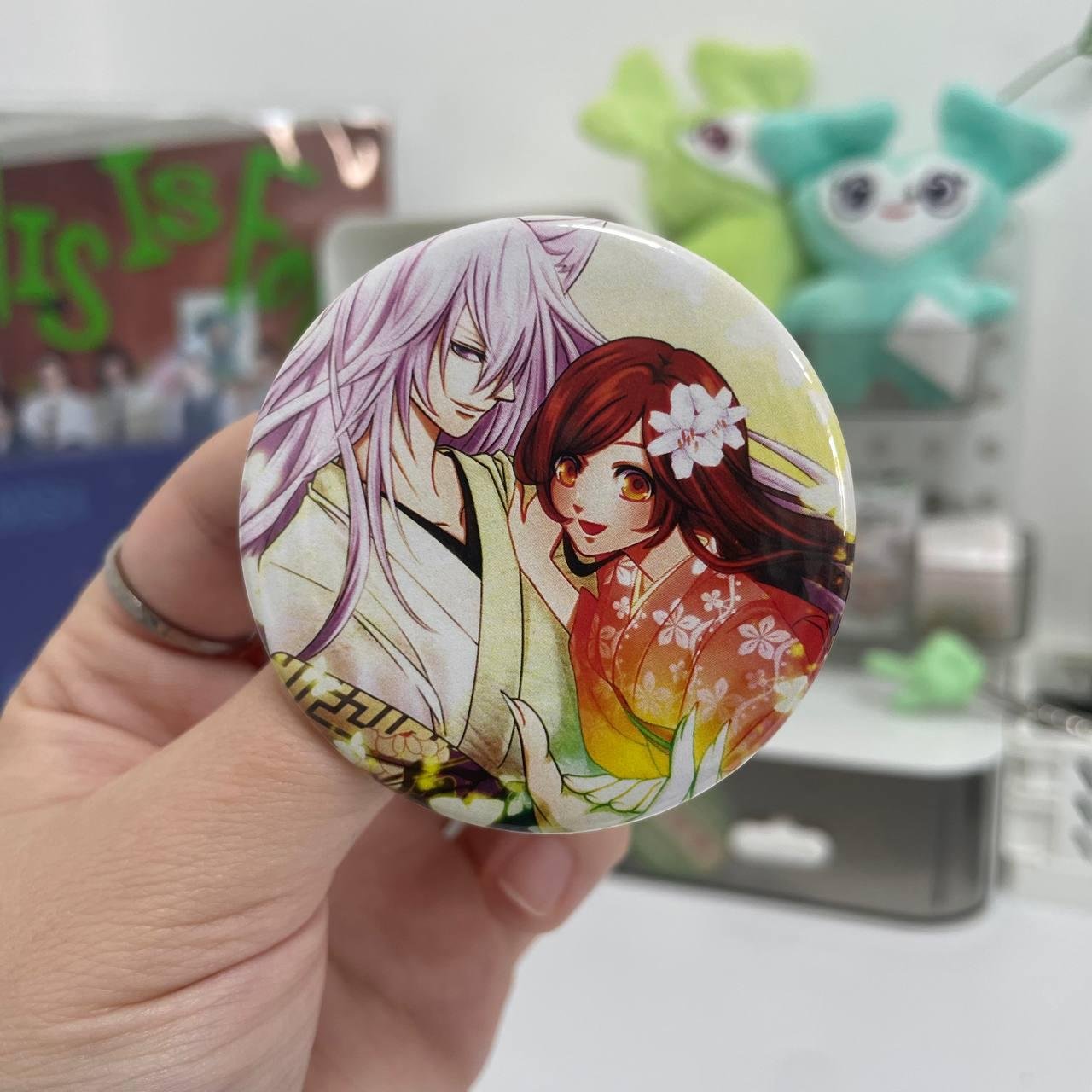 Значок “Приємно познайомитися, Бог / Kamisama Kiss”