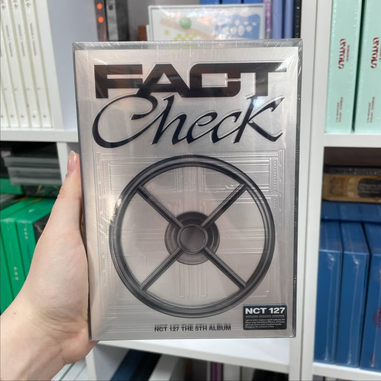 NCT 127 - FACT CHECK (THE 5TH ALBUM) STORAGE VER.