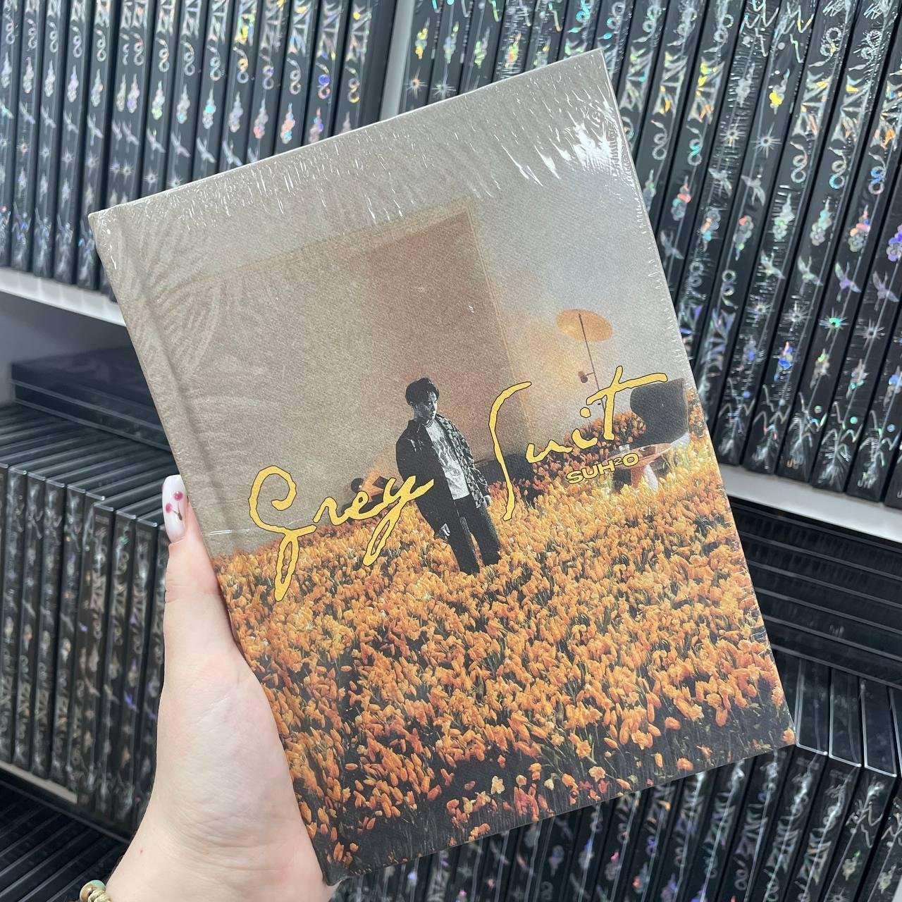 Suho (EXO) - Gray Suit Vol. 1