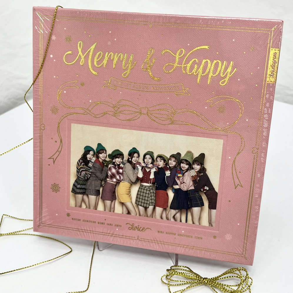 TWICE – MERRY & HAPPY  ver. HAPPY
