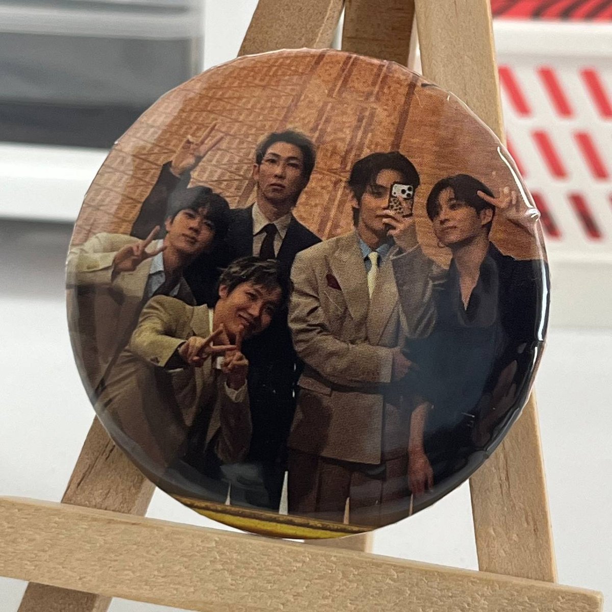 Значок  BTS