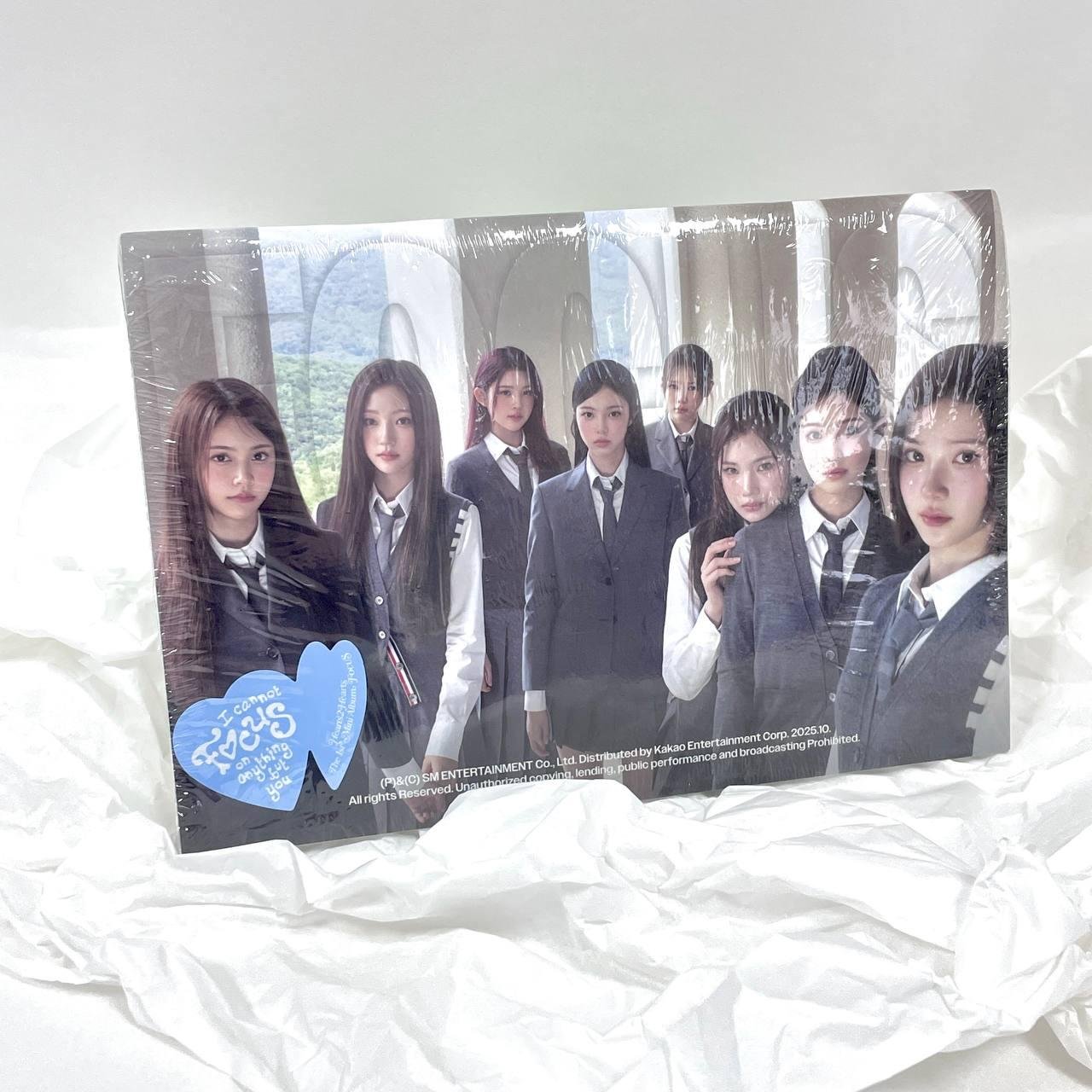 Hearts2Hearts - FOCUS ( Photobook ver A)