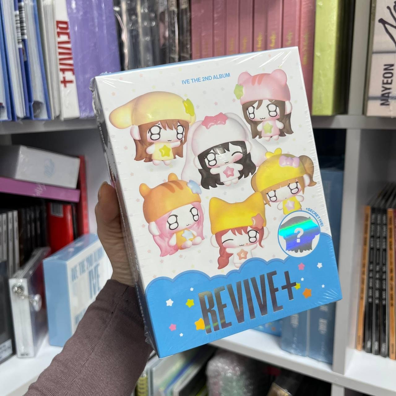 IVE - REVIVE+ (Petit-IVE ver.)