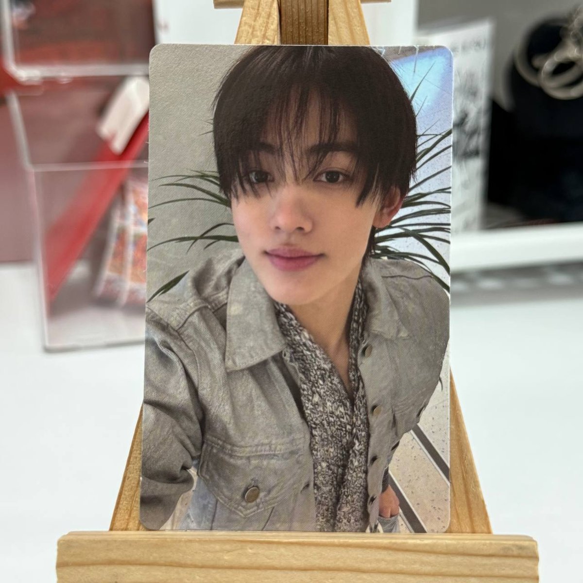 Офіційна картка CORTIS weverse shop