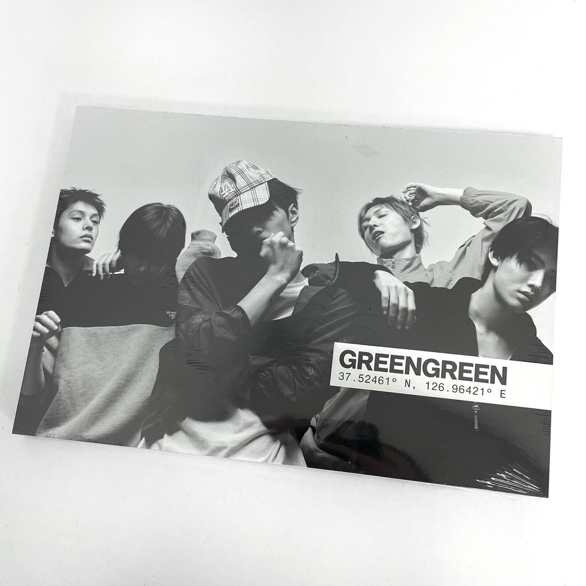 CORTIS - GREENGREEN (Standard ver.)