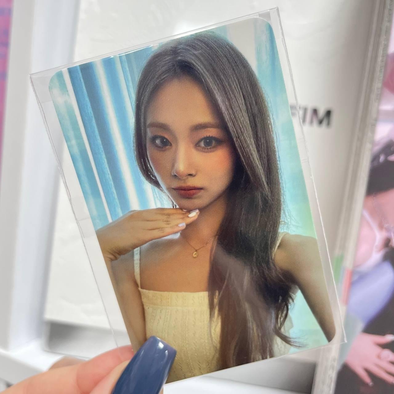 Офіційна картка Tzuyu (Twice) Jyp Shop (можливі мілкі дефекти)
