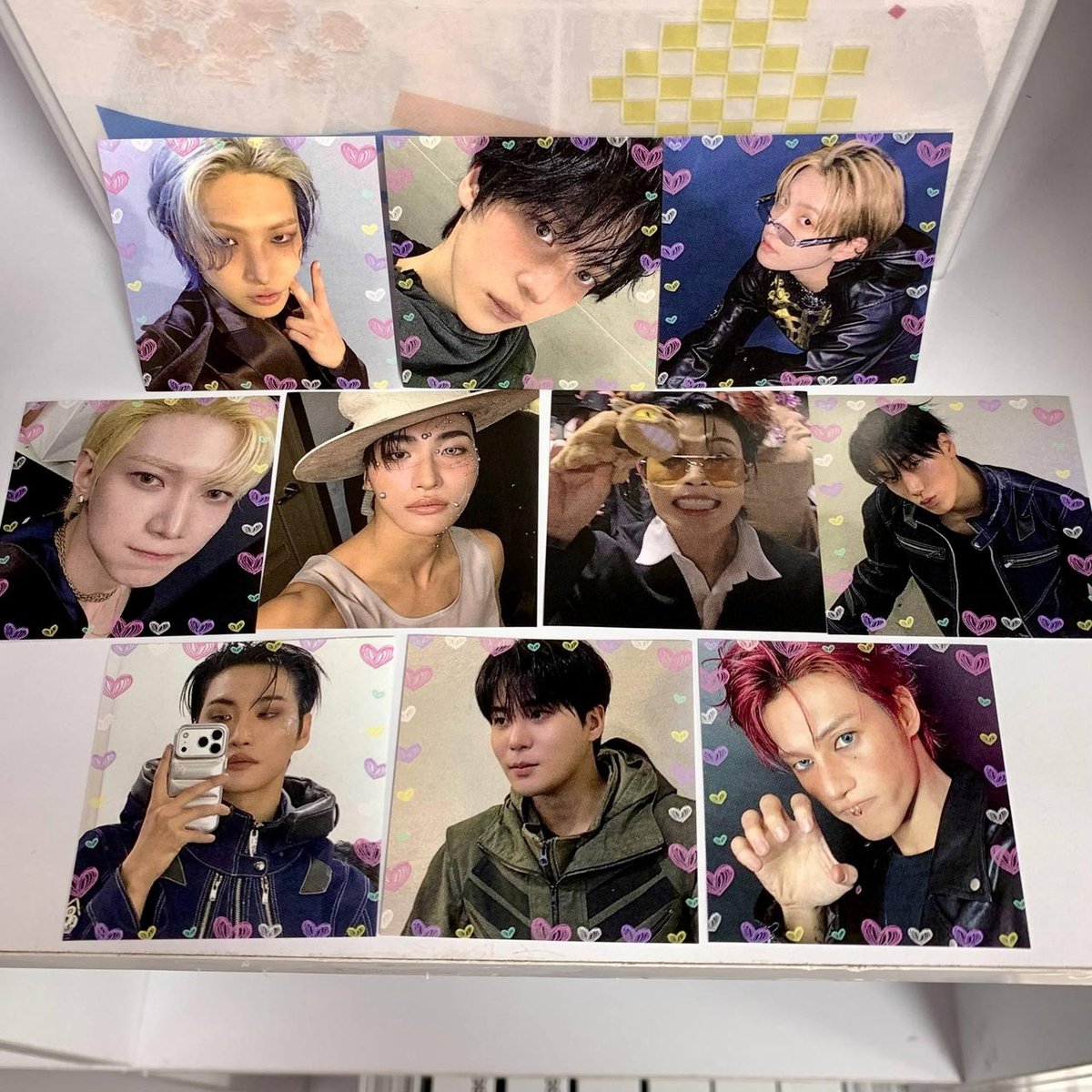 Набір з 10 наліпок Ateez