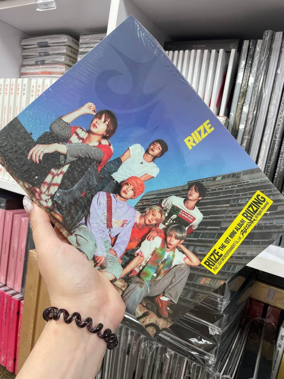 RIIZE - RIIZING Photobook ver. Impossible