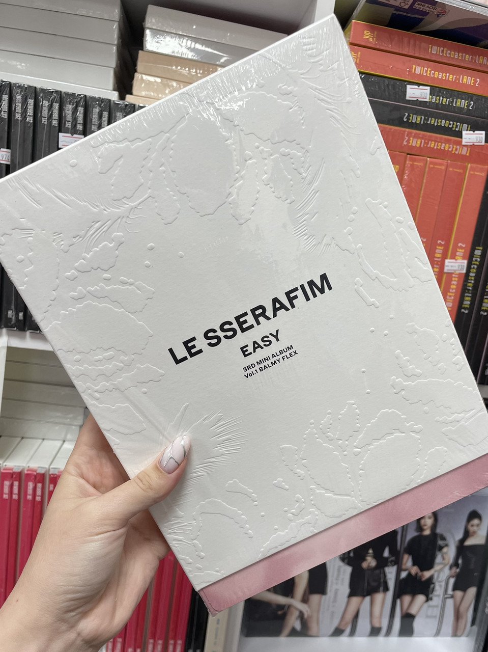 LE SSERAFIM – EASY vol 1