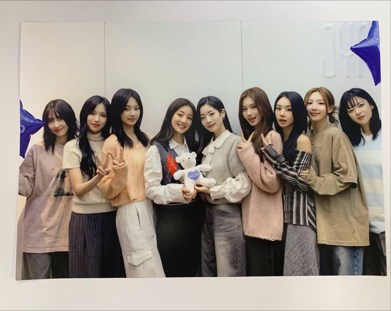 Постер TWICE