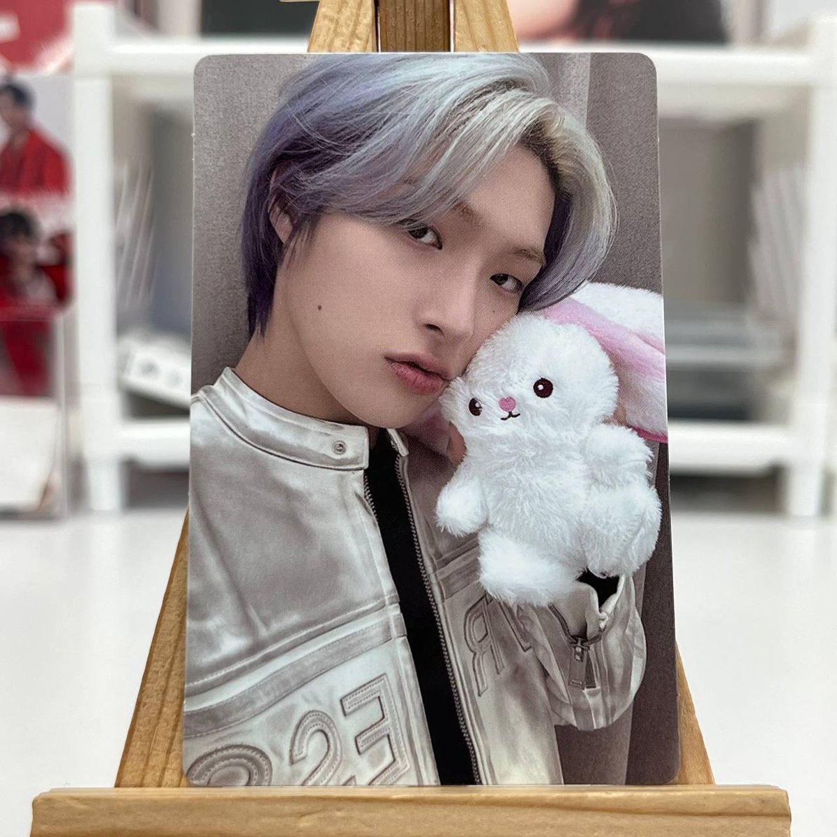 Офіційна картка ATEEZ TOKTOQ POB