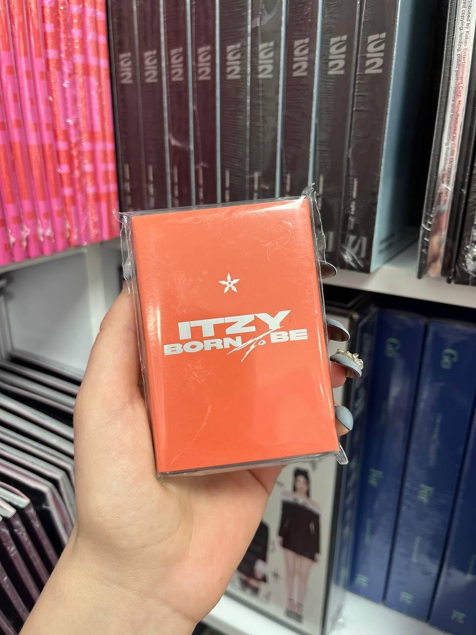 ITZY - BORN TO BE (Platform Album Nemo Ver. A)