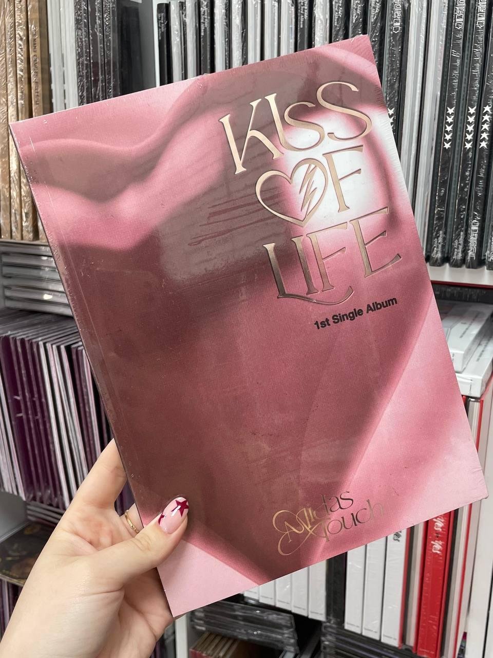 KISS OF LIFE – MIDAS TOUCH