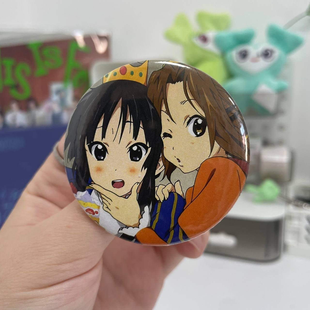 Значок “К-Он! / K-On!”