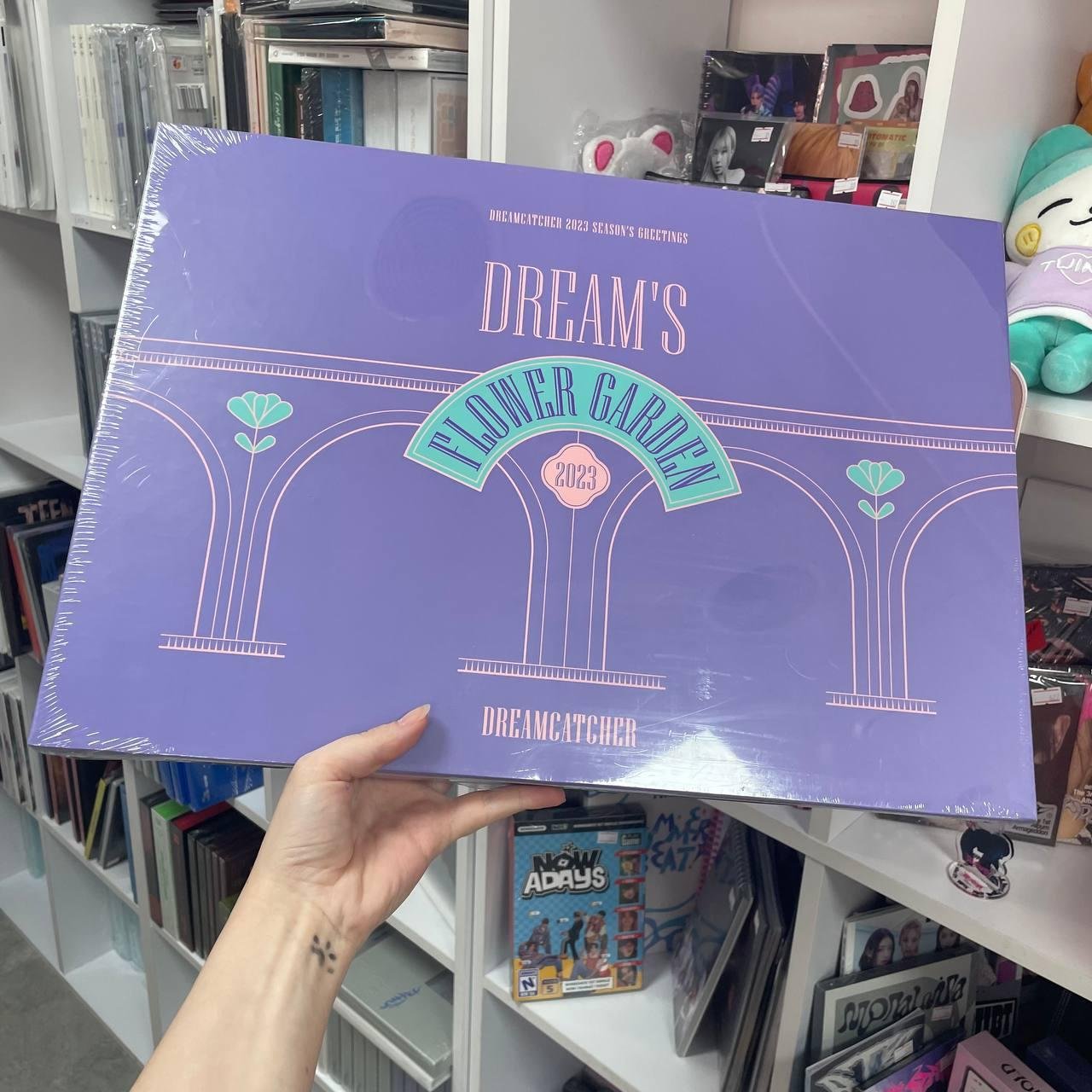 Dreamcatcher 2023 SEASON’S GREETINGS “FLOWER GARDEN”